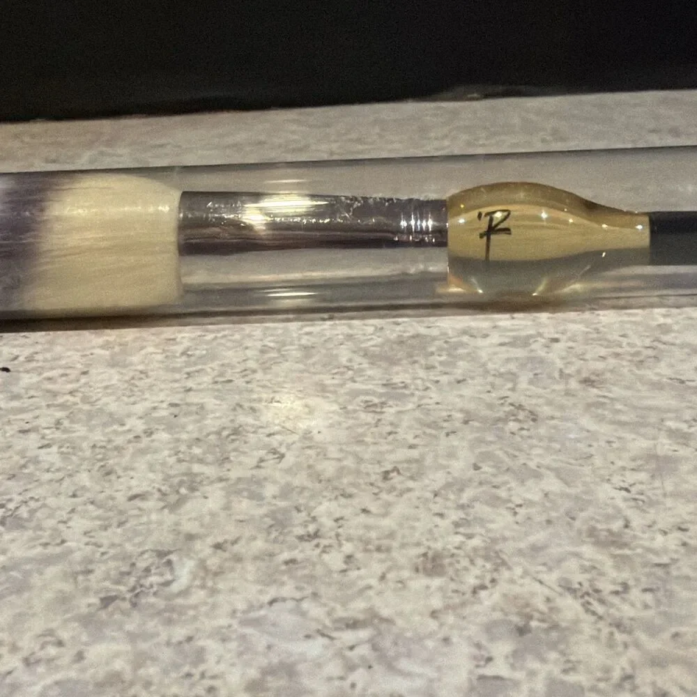 IT Cosmetics Heavenly Luxe French Boutique Blush Brush #4 New